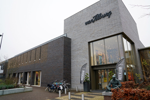 LA LOGISTIQUE SUR MESURE R&Eacute;POND AUX BESOINS DU PLUS GRAND MAGASIN DE MODE DES PAYS-BAS